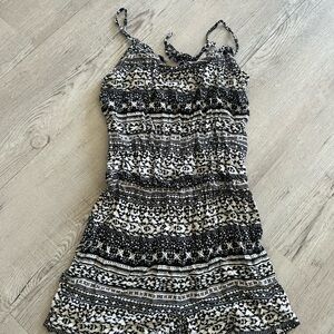 Vero Moda Black and White Patterned Jumpsuit